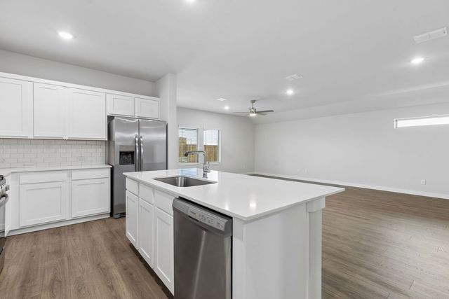 934 Olive Drive, Lavon, TX 75166