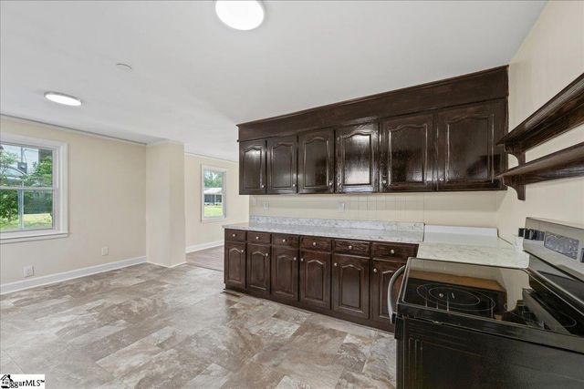 108 Valley Drive, Greer, SC 29651