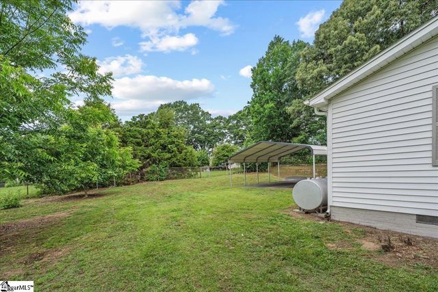108 Valley Drive, Greer, SC 29651