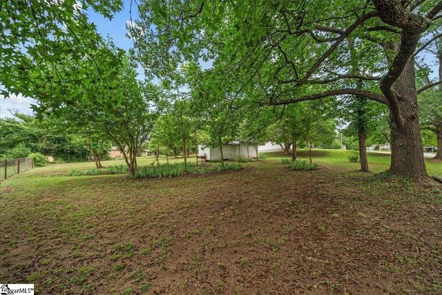 108 Valley Drive, Greer, SC 29651