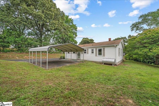 108 Valley Drive, Greer, SC 29651