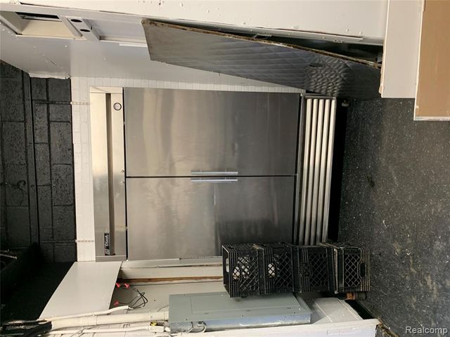 19214 Joy, Detroit, MI 48322