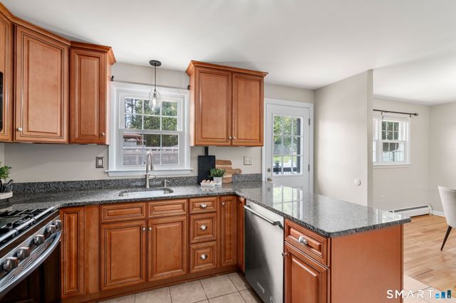 9 Gray Road, South Windsor, CT 06074