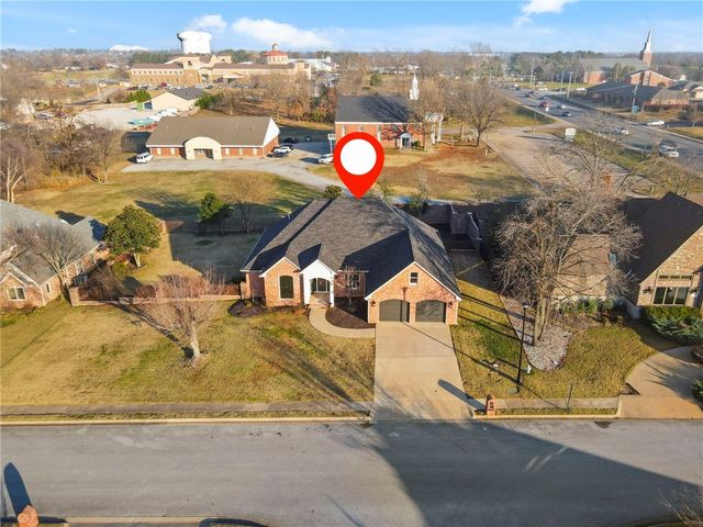 1817 S 27th Place, Rogers, AR 72758