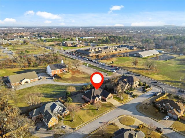 1817 S 27th Place, Rogers, AR 72758