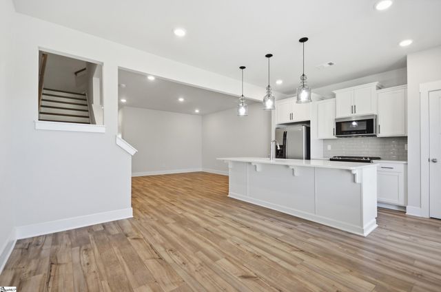 215 Keel Lane, Simpsonville, SC 29681