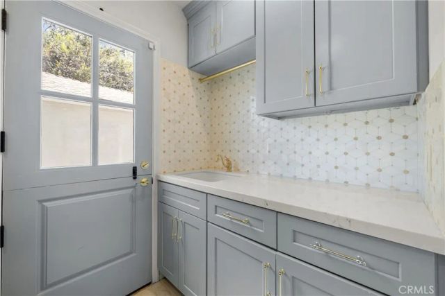 8054 Cedros, Panorama City, CA 91402