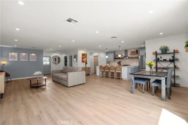 8054 Cedros, Panorama City, CA 91402