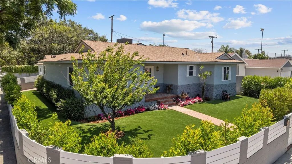 8054 Cedros, Panorama City, CA 91402
