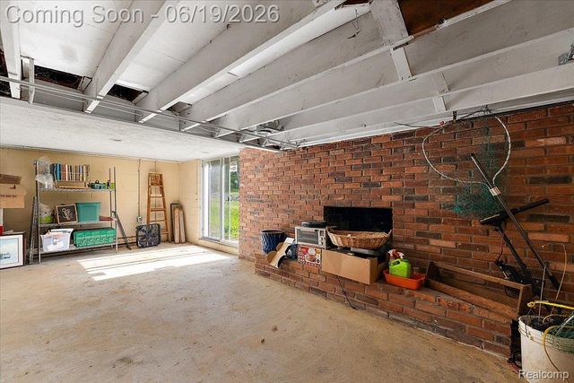 10324 Oakhill Road, Springfield Charter Township, MI 48442