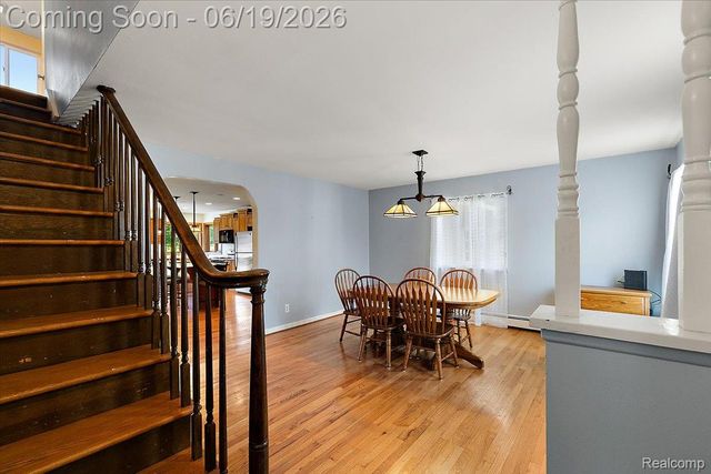 10324 Oakhill Road, Springfield Charter Township, MI 48442