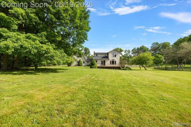 10324 Oakhill Road, Springfield Charter Township, MI 48442
