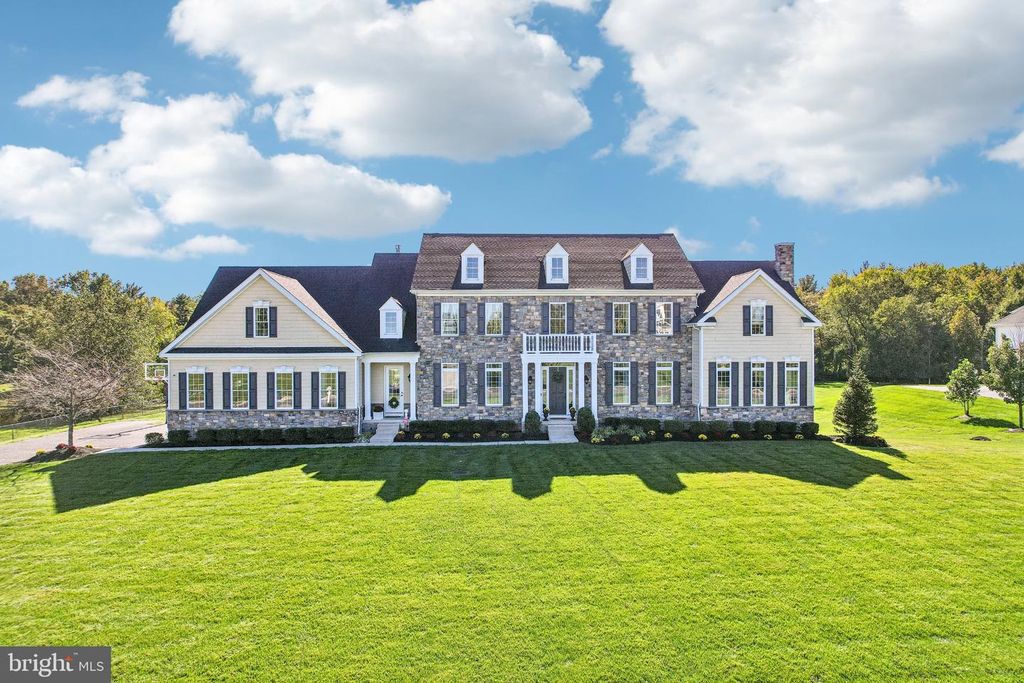 2 ZELKOVA RUN RD, MOORESTOWN, NJ 08057 — exterior