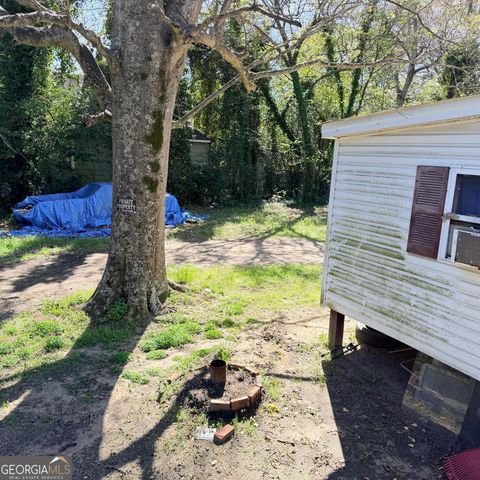 2221 Knott Street Lane, Macon, GA 31201