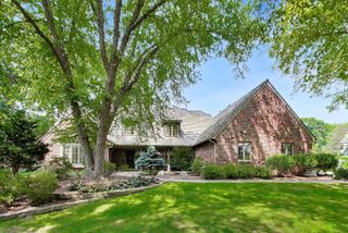 21952 W Pine Lake Circle, Kildeer, IL 60047