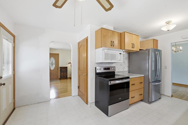 3110 W 82nd Street, Bloomington, MN 55431