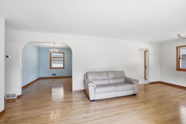 3110 W 82nd Street, Bloomington, MN 55431