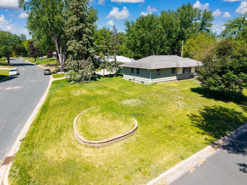 3110 W 82nd Street, Bloomington, MN 55431 — photo 4