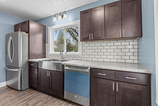 1034 ADAMS AVENUE, Oshkosh, WI 54902