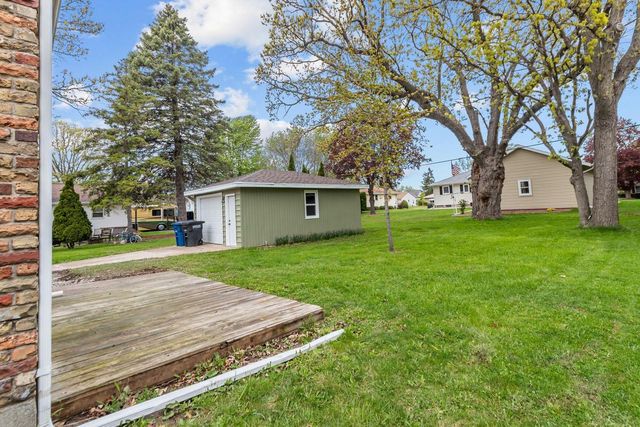 1034 ADAMS AVENUE, Oshkosh, WI 54902