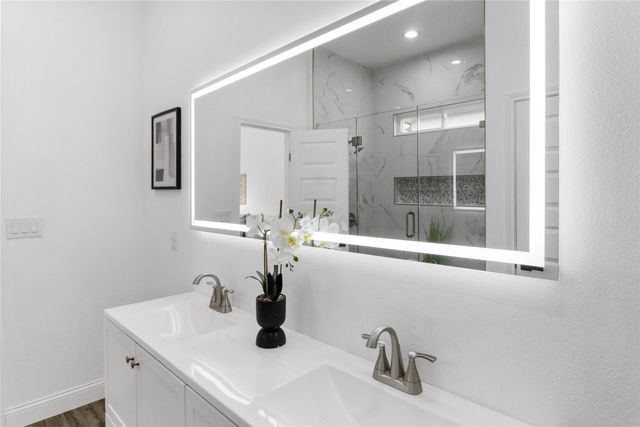 310 Outboard Drive, Gun Barrel City, TX 75156