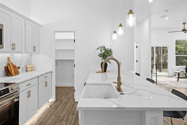 310 Outboard Drive, Gun Barrel City, TX 75156