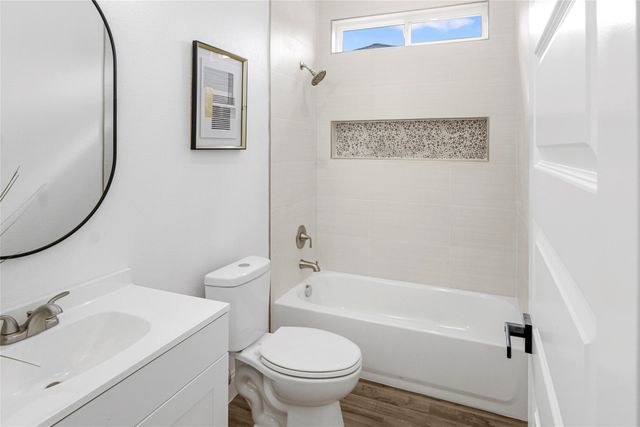 310 Outboard Drive, Gun Barrel City, TX 75156