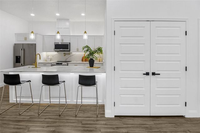 310 Outboard Drive, Gun Barrel City, TX 75156