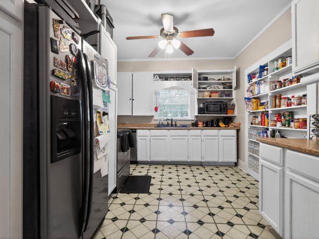1301 Locust Street, Commerce, TX 75428