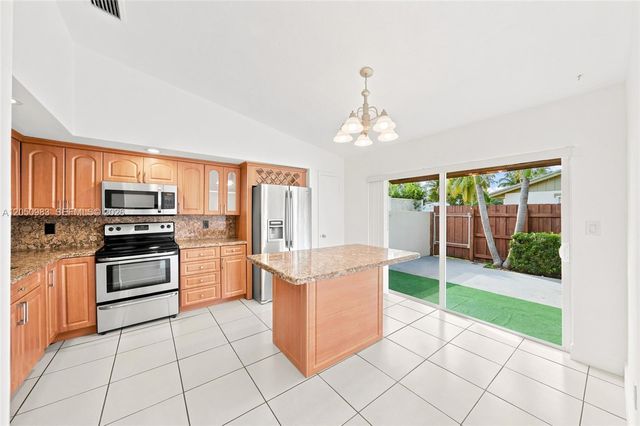 12446 SW 115th Ter, Miami, FL 33186