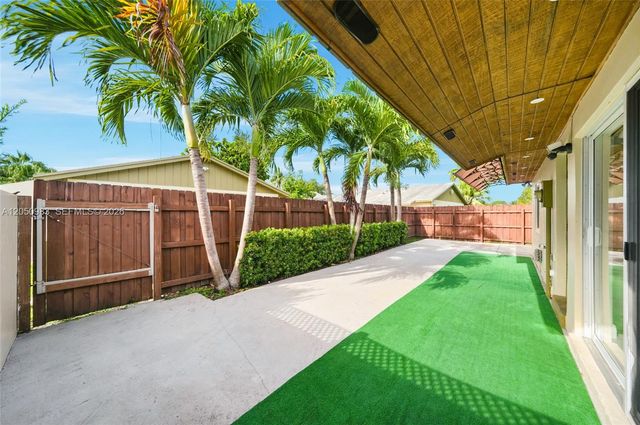 12446 SW 115th Ter, Miami, FL 33186