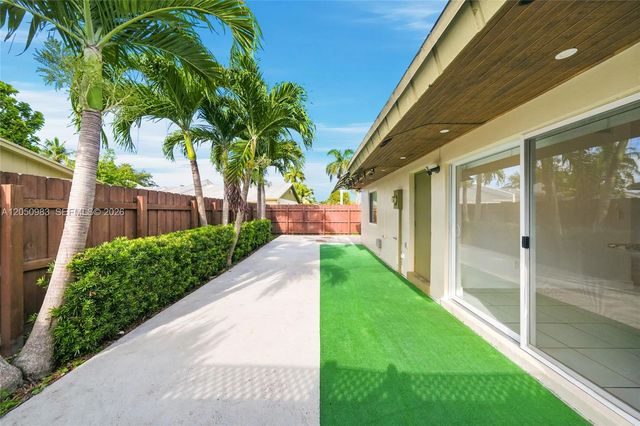 12446 SW 115th Ter, Miami, FL 33186