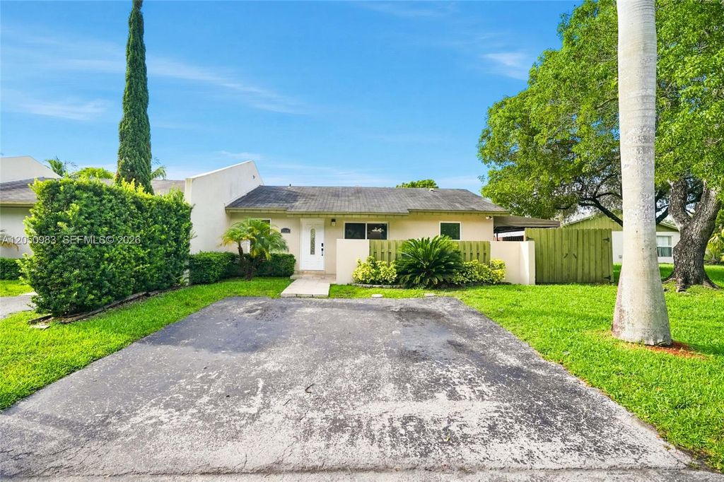 12446 SW 115th Ter, Miami, FL 33186