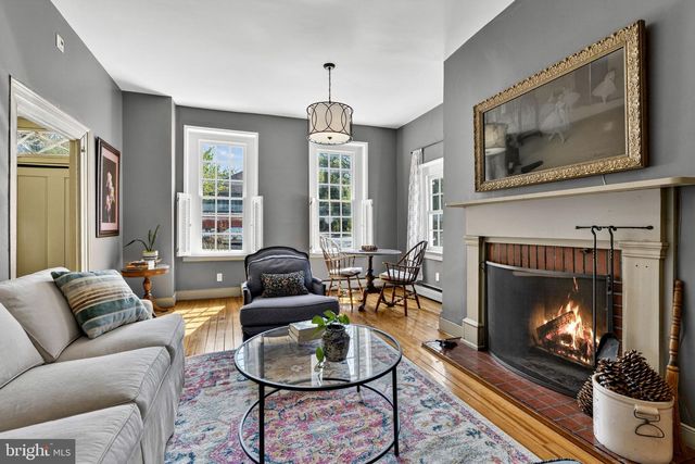 301 E GERMAN ST, Shepherdstown, WV 25443