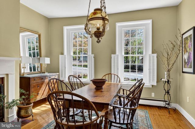 301 E GERMAN ST, Shepherdstown, WV 25443