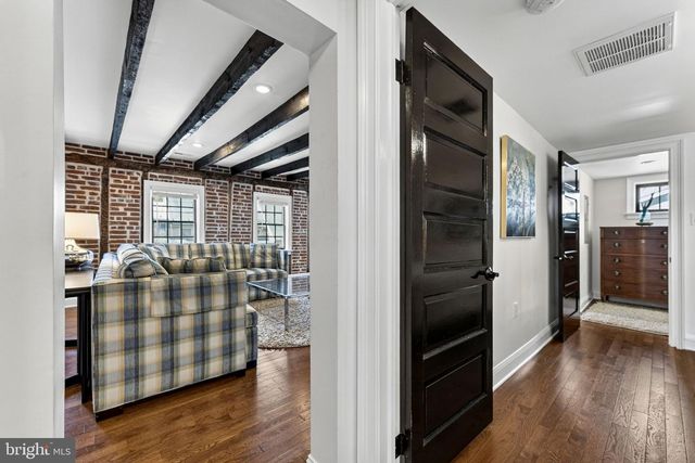 301 E GERMAN ST, Shepherdstown, WV 25443