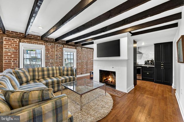 301 E GERMAN ST, Shepherdstown, WV 25443