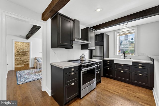 301 E GERMAN ST, Shepherdstown, WV 25443