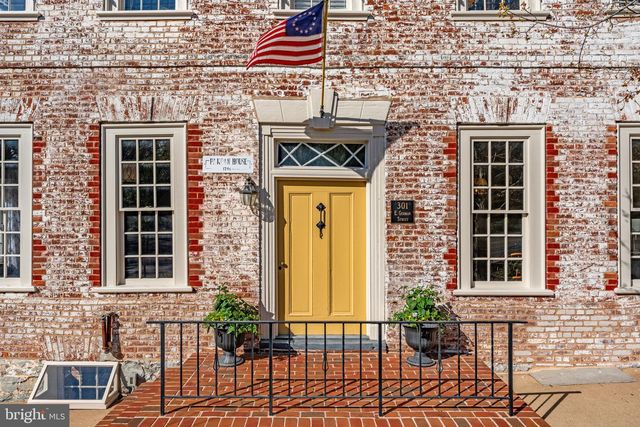 301 E GERMAN ST, Shepherdstown, WV 25443