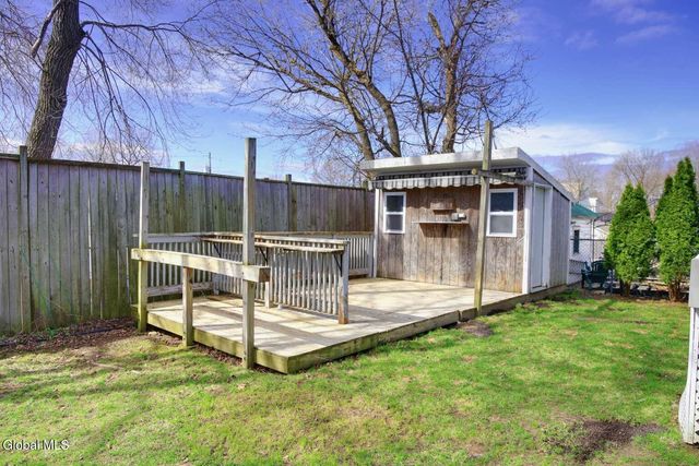 16 Kemp Avenue, Brunswick, NY 12180