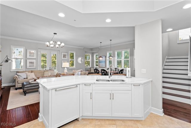 1104 6th ST S 1, Naples, FL 34102