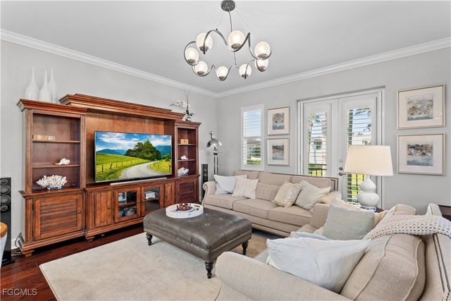 1104 6th ST S 1, Naples, FL 34102