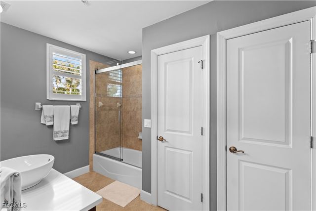 1104 6th ST S 1, Naples, FL 34102