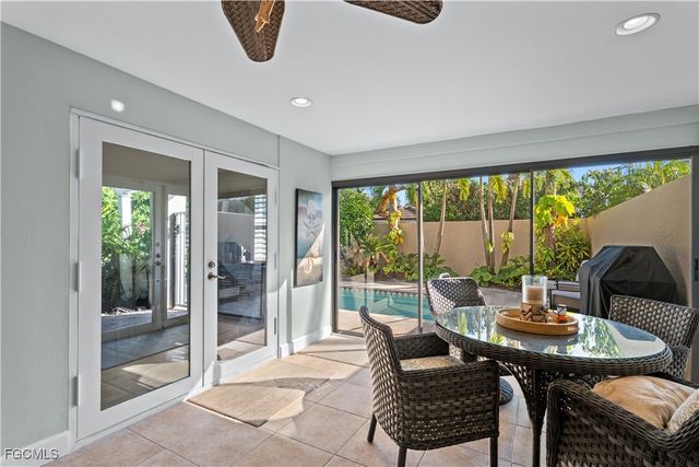 1104 6th ST S 1, Naples, FL 34102