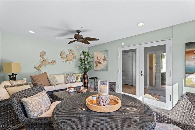 1104 6th ST S 1, Naples, FL 34102