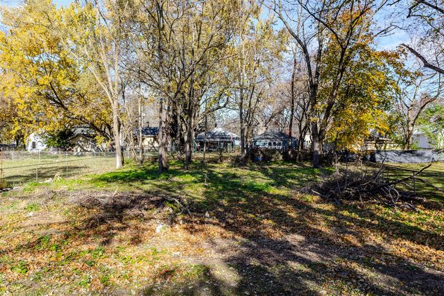 307 Ridgewood Street, Grand Rapids, MI 49548