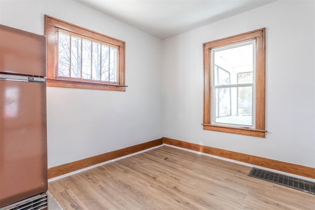 307 Ridgewood Street, Grand Rapids, MI 49548