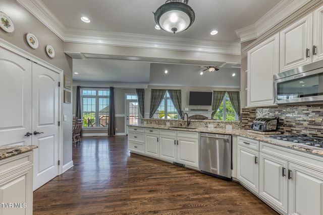 201 Highland Ridge Terrace, Johnson City, TN 37615