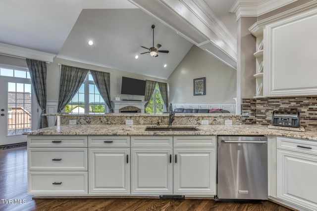 201 Highland Ridge Terrace, Johnson City, TN 37615