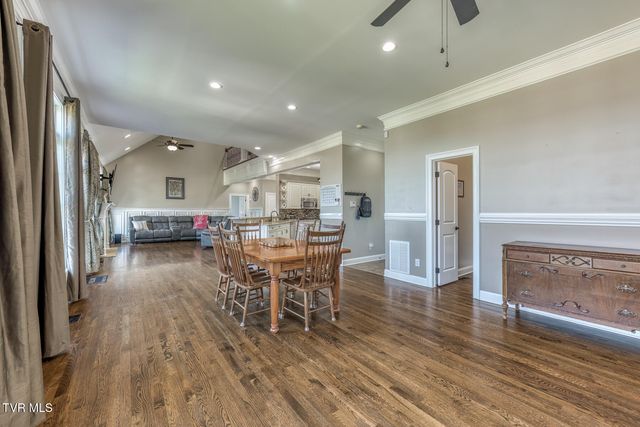 201 Highland Ridge Terrace, Johnson City, TN 37615